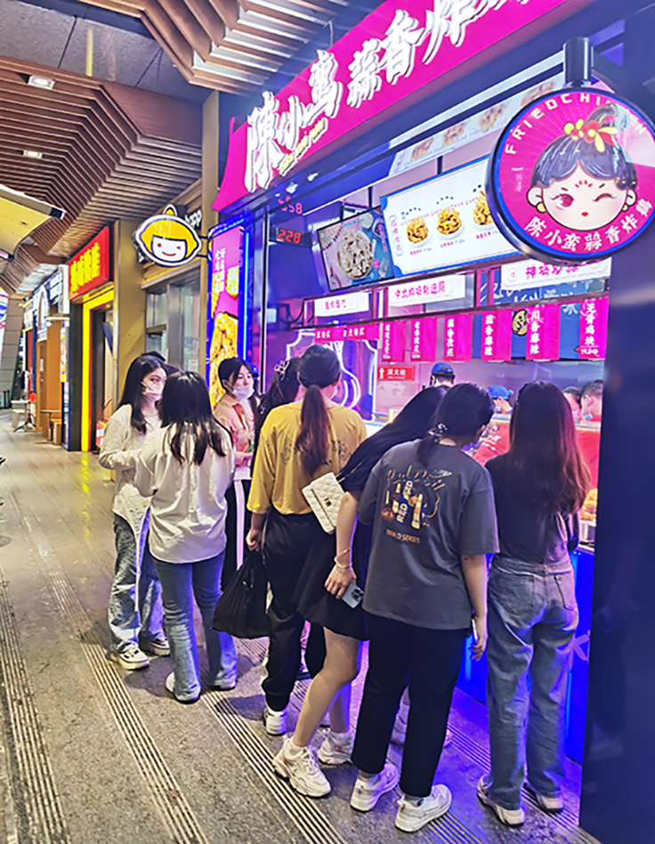 陳小蠻蒜香炸雞客流大味道好怎么加盟呢？想自己開家美食小店